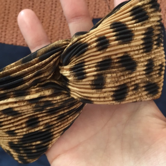 Lot of Forever 21 Leopard Navy Headbands - Picture 4 of 6